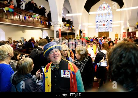 International se réunissent à tous les clowns Saint's Church, Londres, pour le 70e Congrès annuel de Grimaldi Service. Photo : Bob Bibbledy Banque D'Images