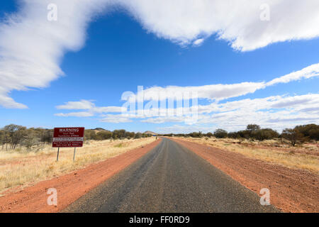 Tanami Road près d'Alice Springs, Territoire du Nord, Australie Banque D'Images