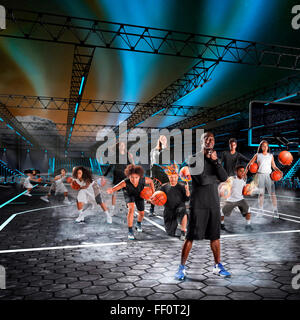 Image composite d'athlètes jouant au basket-ball sur cour Banque D'Images