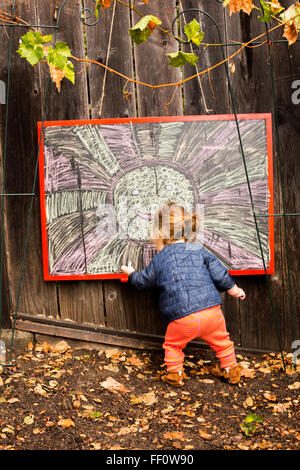 Caucasian baby girl outdoors Banque D'Images