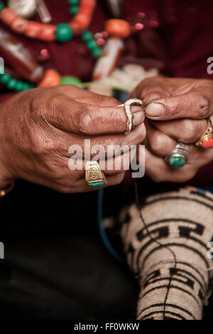 Close up de bijoux traditionnels par l'artiste Banque D'Images