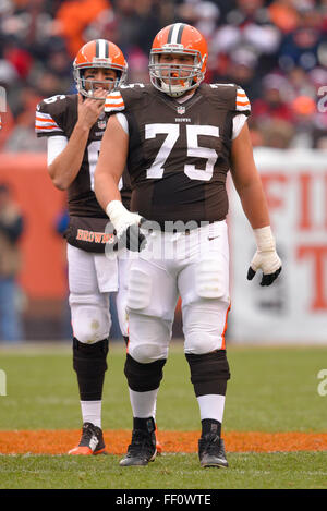 16 novembre 2014 - Cleveland, Ohio, USA - Cleveland Browns guard Joel Bitonio (75) lors d'un match contre les Texans de Houston au stade FirstEnergy le 16 novembre 2014 à Cleveland, Ohio...ZUMA PRESS/Scott A. Miller (crédit Image : © Scott A. Miller via Zuma sur le fil) Banque D'Images
