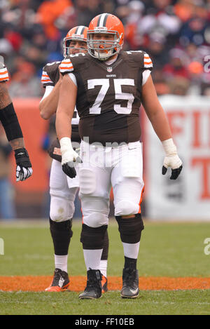 16 novembre 2014 - Cleveland, Ohio, USA - Cleveland Browns guard Joel Bitonio (75) lors d'un match contre les Texans de Houston au stade FirstEnergy le 16 novembre 2014 à Cleveland, Ohio...ZUMA PRESS/Scott A. Miller (crédit Image : © Scott A. Miller via Zuma sur le fil) Banque D'Images