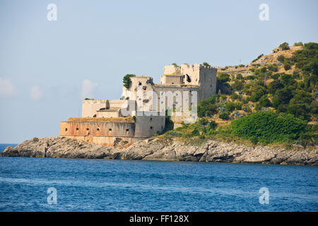 Monténégro Fortifications à l'entrée de la baie de Herceg Novi,Villages,montagnes, Forteresse Mamula,Péninsule Lustica,,Monténégro Banque D'Images