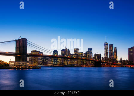 La ville de New York et de Brooklyn Bridge, New York, United States Banque D'Images