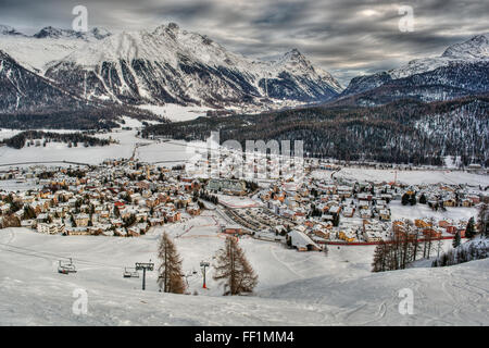 Janvier 2016, le village de Grindelwald dans les Alpes Suisses, HDR-technique Banque D'Images