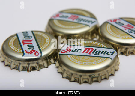 San Miguel Beer bottle tops. Photo par James Boardman Banque D'Images