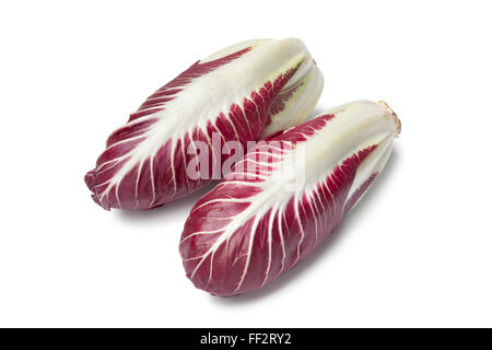 Fresh Radicchio rosso sur fond blanc Banque D'Images