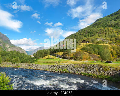 Rivière de montagne, la Norvège Banque D'Images