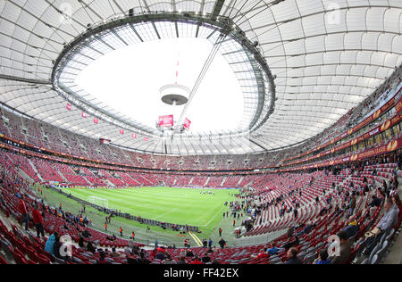 Varsovie, Pologne - 27 MAI 2015 : vue panoramique du Stade National de Varsovie (Stadion Narodowy) au cours de l'UEFA Europa League match final entre Séville et Dnipro Banque D'Images