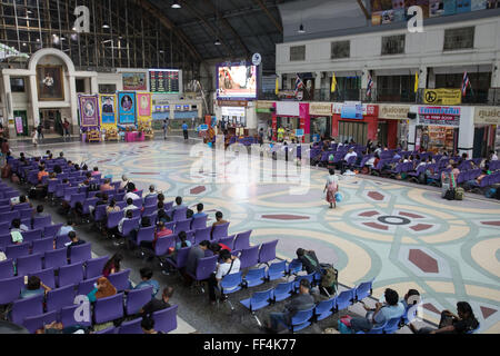 La gare de Hua Lamphong à Bangkok Banque D'Images