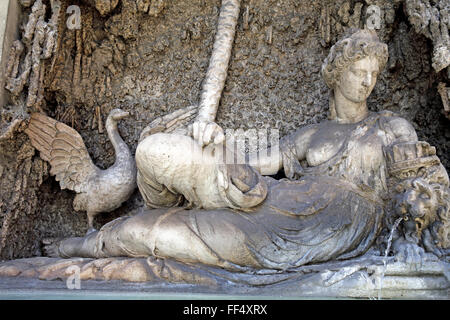 Statue fontaine de la déesse Junon qui fait partie de la Quattro Fontane à Rome. Banque D'Images