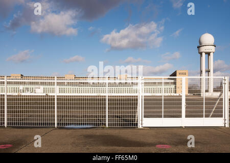 BERLIN, LE 28 JANVIER : Le 'Flughafen Berlin-Tempelhof" (en allemand pour "Berlin Tempelhof Airport' le 28 janvier à Berlin. Banque D'Images