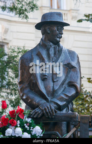 Statue de l'homme politique hongrois Imre Nagy près du Parlement hongrois, Budapest, Hongrie Banque D'Images