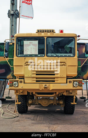 5e exposition militaire biélorusse MILEX 2009 - mai 2009 shassis.Chariot MZKT 8022-21 pour la salle de contrôle UNK-2M ('Pechora -2M'). Banque D'Images