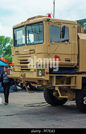 5e exposition militaire biélorusse MILEX 2009 - mai 2009 shassis.Chariot MZKT 8022-21 pour la salle de contrôle UNK-2M ('Pechora -2M'). Banque D'Images