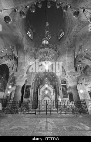 Jérusalem, Israël - 4 mars, 2015 : La Chapelle de Sainte Hélène dans l'église de Saint Sépulcre. Banque D'Images