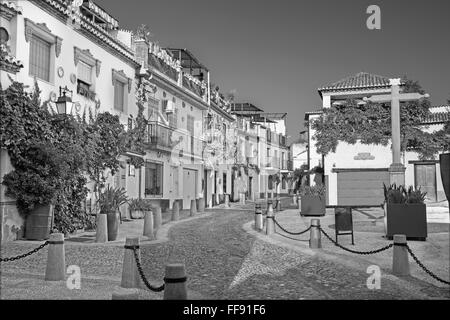 Espagne, Granada - petit square et de la rue Calle Principal de San Bartolomé dans Albazyin district. Banque D'Images