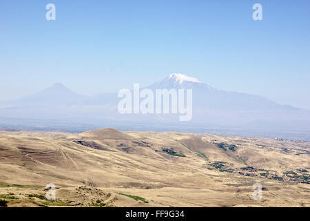 Le mont Ararat (Turquie) vue depuis la route de Garni (Arménie) Banque D'Images