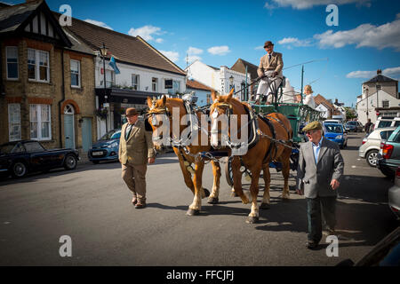 Mariage à cheval transport, Aldeburgh, Suffolk, UK Banque D'Images