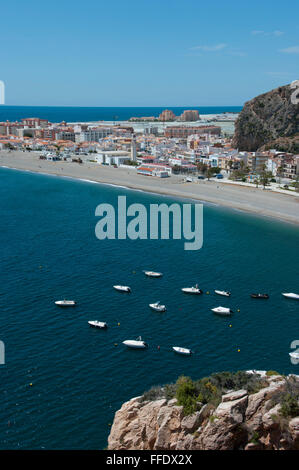 L'Europe, Espagne, Andalousie, au-dessus de la plage de Calahonda Banque D'Images