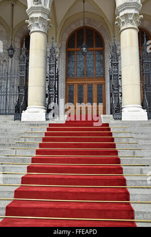 Entrée de l'édifice du parlement, Budapest Banque D'Images