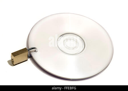Un DVD avec un cadenas verrouillé Banque D'Images