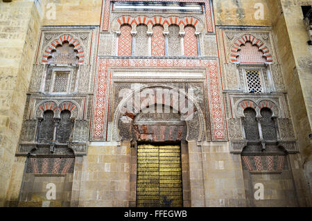 Puerta de San Ildefonso, Mesquita, Cordoba. L'Andalousie. Espagne Banque D'Images