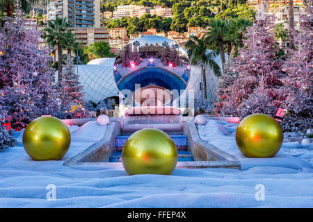 Casino Monaco reflétant dans SPHÈRE, Monte Carlo, Principauté de Monaco Banque D'Images