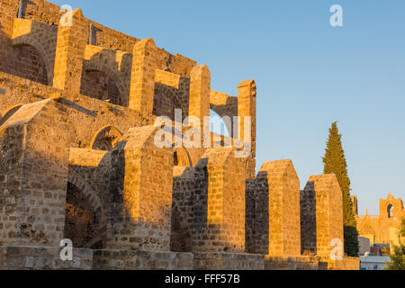 Sinan Pacha Mosquée, anciennement église de Sts. Pierre et Paul (1359), Famagusta, Chypre du Nord Banque D'Images