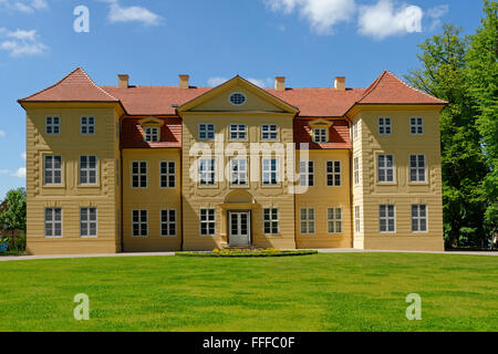 Schloss Mirow sur l île du lac Mirow, Mirow, Rügen, Mecklembourg-Poméranie-Occidentale, Allemagne Banque D'Images