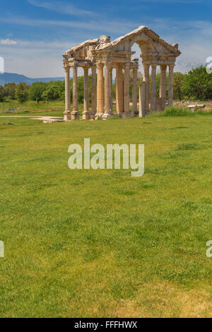 Tetrapylon, ruines de l'antique Aphrodisias, Aydin Province, Turquie Banque D'Images