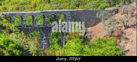 Aqueduc byzantin, Ephèse, Selcuk, Izmir, Turquie Province Banque D'Images