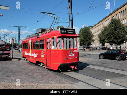 Le SpåraKOFF tramway pub, un tramway historique qui a été convertie en brasserie, à Helsinki, en Finlande. Banque D'Images