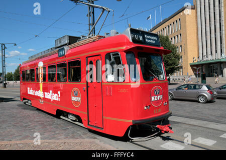 Le SpåraKOFF tramway pub, un tramway historique qui a été convertie en brasserie, à Helsinki, en Finlande. Banque D'Images