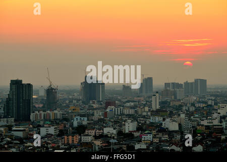 Coucher de soleil sur l'horizon de Bangkok Banque D'Images