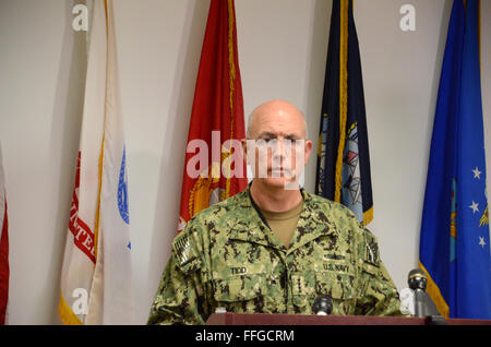 Kurt W. Tidd, Amiral commandant de la marine des États-Unis, le Commandement Sud des États-Unis à Guantanamo cuba gtmo conférence de presse Banque D'Images