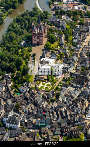 Vue aérienne, surplombant la vieille ville de Limbourg sur la cathédrale de Limbourg, Limburg an der Lahn, chef-lieu de l'arrondissement Banque D'Images