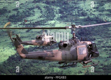 Pendant la guerre du Vietnam, les hélicoptères de l'Armée de l'air inséré équipes d'opérations spéciales au Cambodge. Fournitures communiste déplacé du port de Kompong Som au Vietnam du Sud le long de la piste de Sihanouk. Jusqu'en 1969, cette artère, nommé d'après le Prince Sihanouk, chef cambodgien a été laissé pratiquement inchangée. Banque D'Images