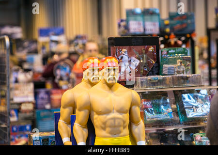 Birmingham, UK. 14Th Feb 2016. Les collectionneurs de jouets juste où les gens peuvent acheter des meubles anciens et nouveaux jouets de collection. Crédit : Steven re/Alamy Live News Banque D'Images