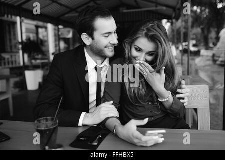 Beau couple sitting in the cafe Banque D'Images