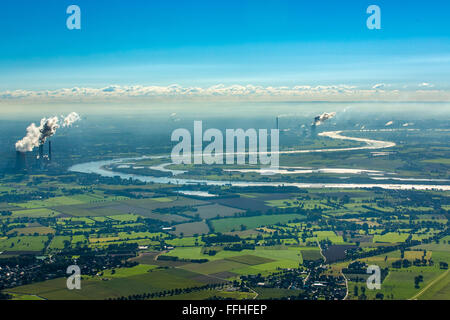 Vue aérienne, Rhin méandre de Voerde et Duisbourg vu de Rheinberg, cours du Rhin, région du Bas Rhin idyll,paysage industriel Banque D'Images