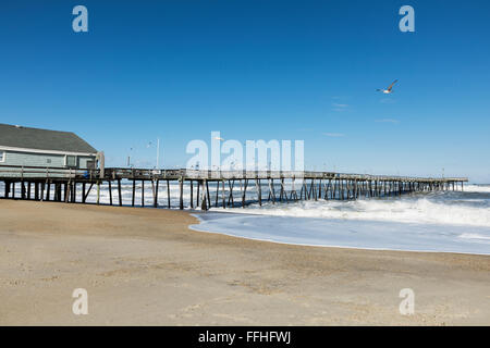 Jetée de pêche d'Avalon, Kill Devil Hills, Outer Banks, Caroline du Nord, États-Unis Banque D'Images