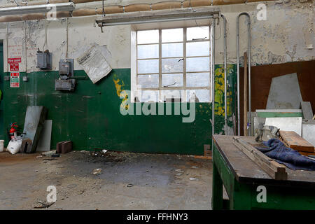 Anciennes notifications.Robert Noble Mill Peebles. Scottish Borders.fermé Banque D'Images