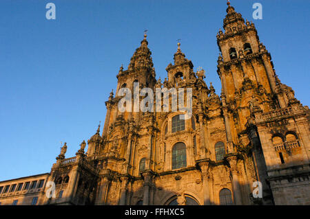 Chemin de Saint-Jacques de Compostelle, route jacquaire. La cathédrale de Santiago. Praza do Obradoiro. Santiago de Compostela. Chemin, le Chemin de St Jacques, St James's Trail, route de Saint Jacques de Compostelle ou la route à Santiago Banque D'Images