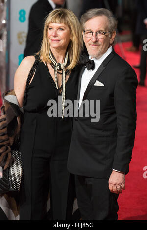 Londres, Royaume-Uni. 14 février 2016. Kate Capshaw et Steven Spielberg. Tapis rouge pour des arrivées du 69EE British Academy Film Awards, BAFTAs, au Royal Opera House. Crédit : Images éclatantes/Alamy Live News Banque D'Images