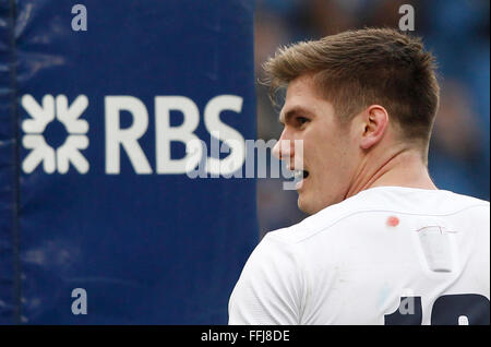 L'Angleterre Owen Farrell célèbre après avoir marqué un essai pendant les Six Nations rugby union match international entre l'Italie et l'Angleterre . Où l'Angleterre bat l'Italie au score à 39-9 au stade olympique de Rome Banque D'Images