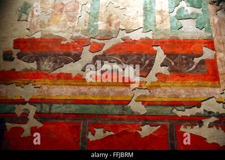 Fresques couvrent les murs d'une pièce de la maison d'Auguste dans le Forum romain de Rome. Banque D'Images