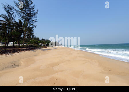 Une belle et longue plage de Ban Krut, Thaïlande. Banque D'Images