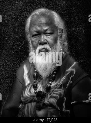 Portrait noir et blanc. Homme senior. Thaïlande S. E. Asie. Photographie noir et blanc Banque D'Images